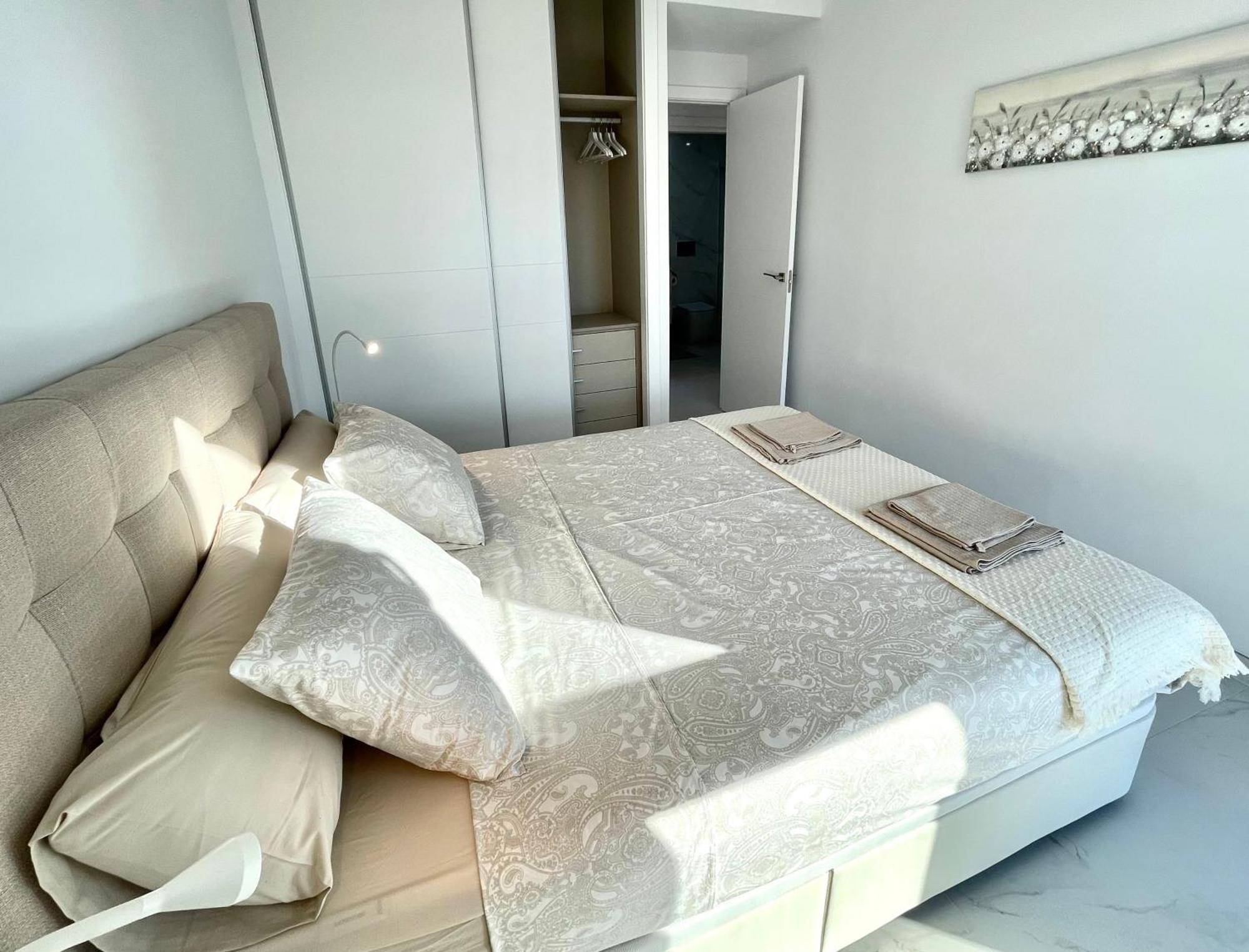 Luxury Apartment Sunset Cliffs Бенидорм Екстериор снимка