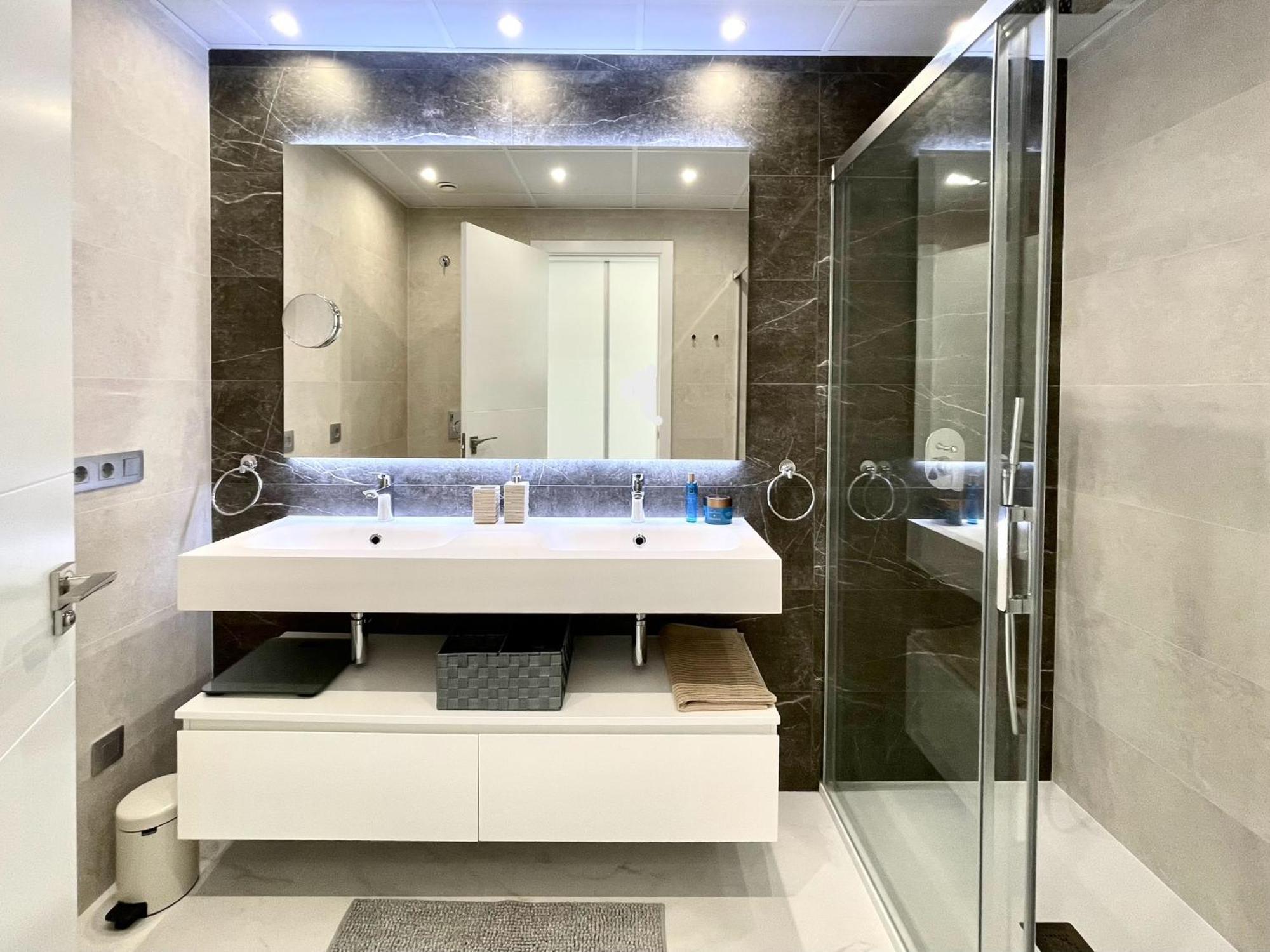 Luxury Apartment Sunset Cliffs Бенидорм Екстериор снимка